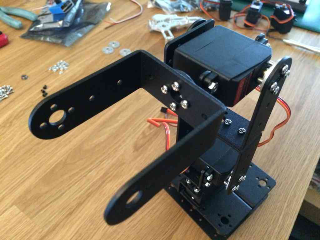 SainSmart 6 servo robot arm build